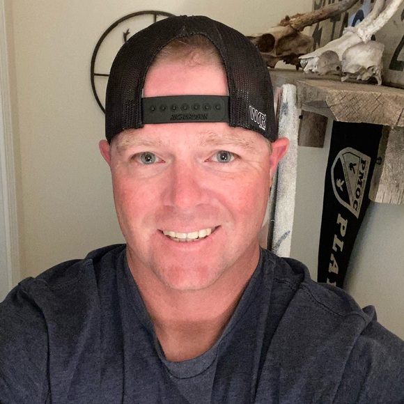 Meet your Posher, George - Picture 2 of 7